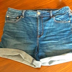 Jean shorts sz 14